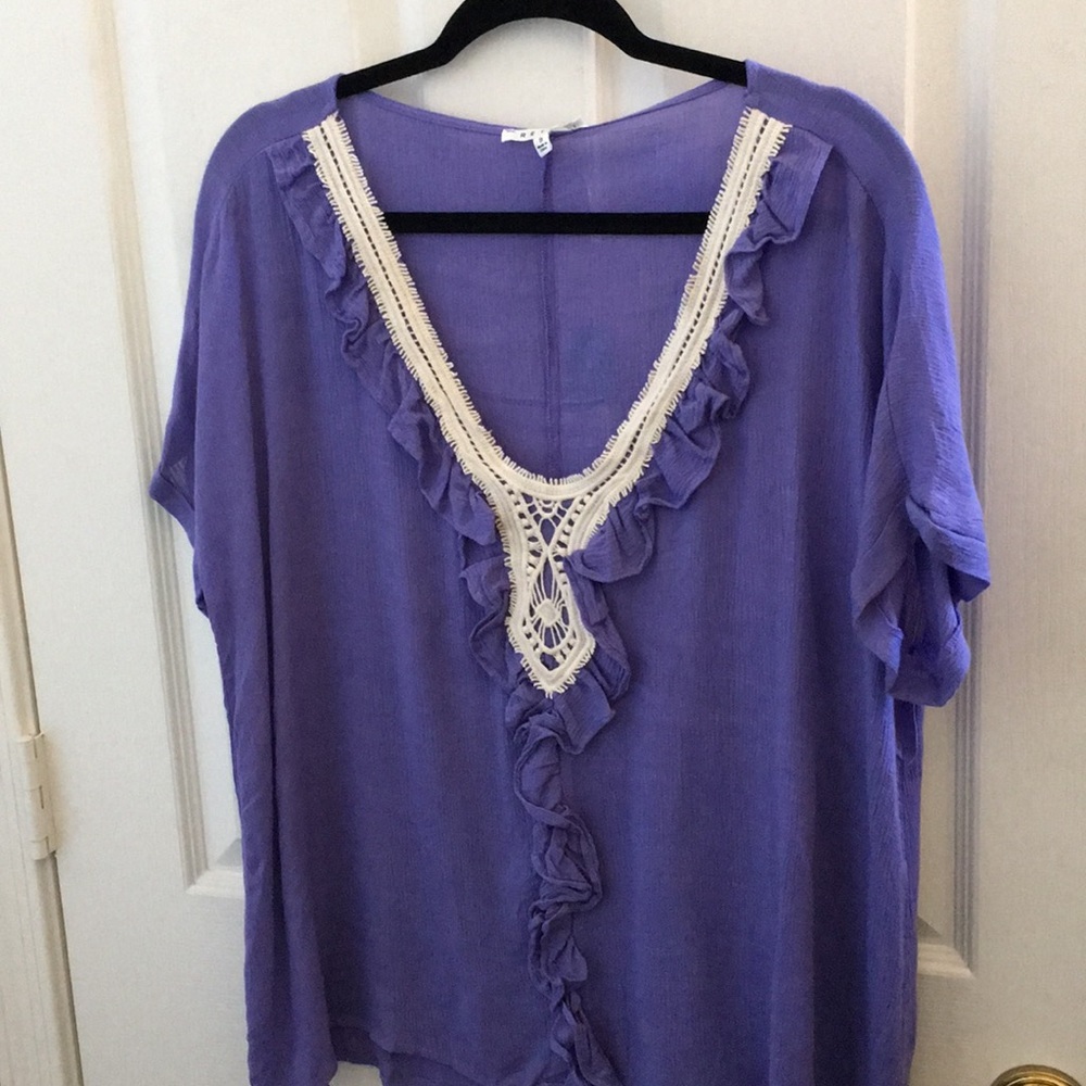 FINAL MARKDOWN LADIES rethm boho looking top small NWT